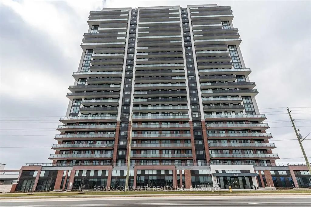 2550 Simcoe Street 2114, Oshawa