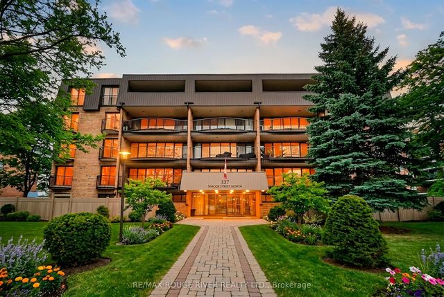 337 Simcoe Street 401, Oshawa