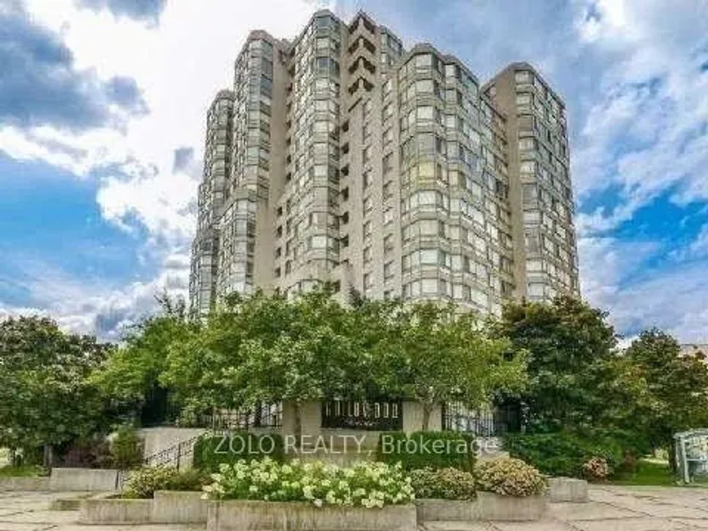 3233 Eglinton Avenue E 805, Toronto E08