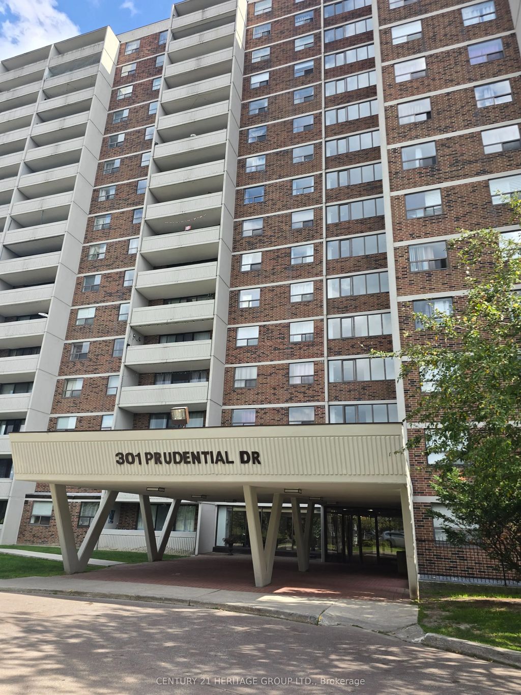 301 Prudential Drive 1708, Toronto E04