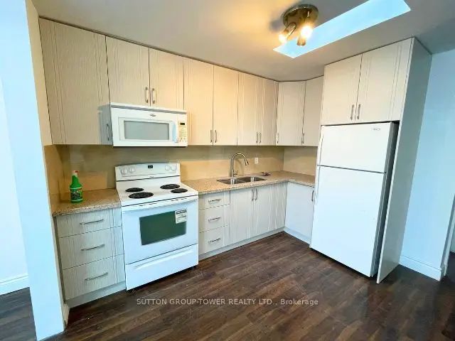 1429 Kingston Road 1a, Toronto E06