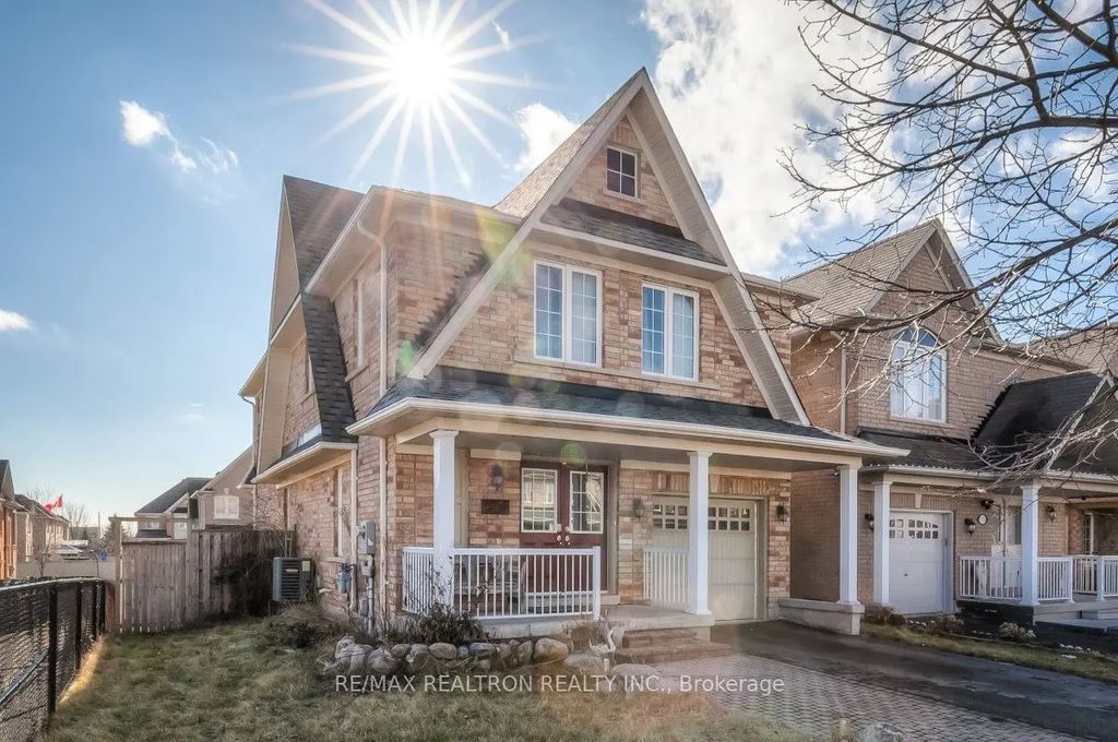 41 Oceanpearl Crescent N, Whitby