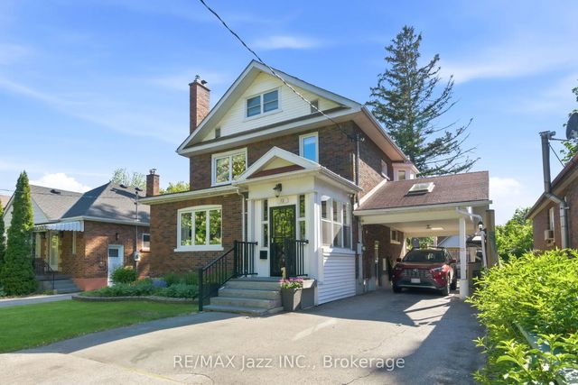 72 Cadillac Avenue S, Oshawa