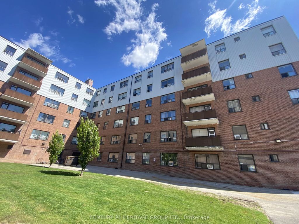 3111 Eglinton Avenue E 102, Toronto E08