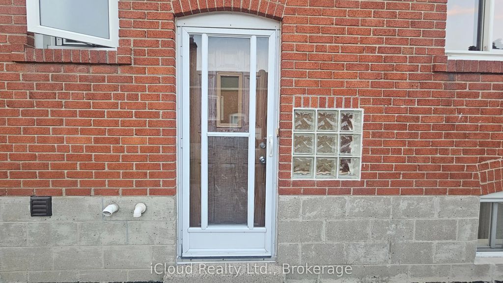 32 Frey Crescent Basement, Toronto E04