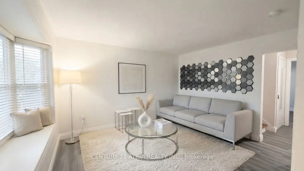79 Ellington Drive, Toronto E04