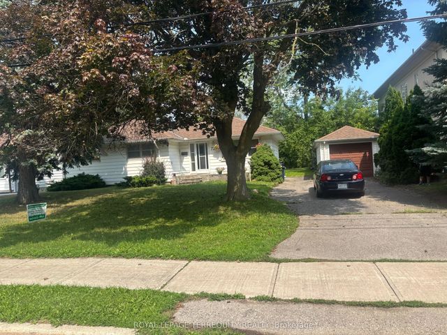 73 Aragon Avenue, Toronto E05