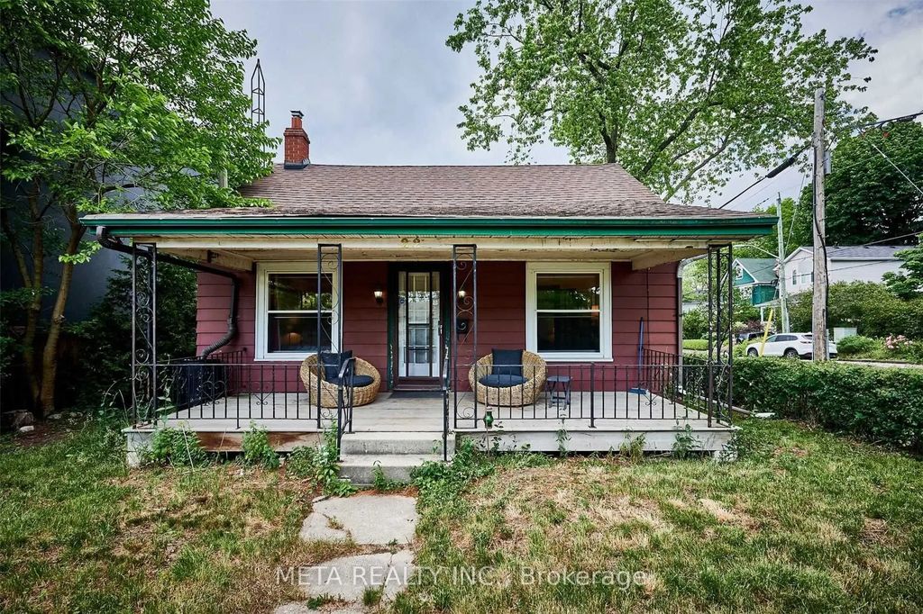 22 Freeman Street S, Toronto E06