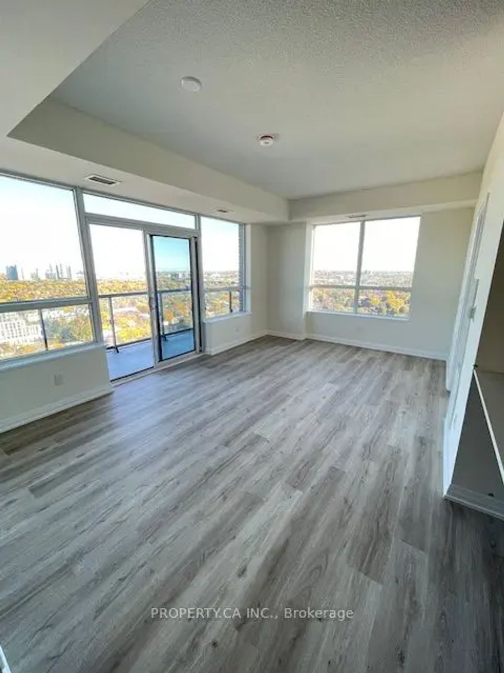 3270 Sheppard Avenue E 2222, Toronto E05