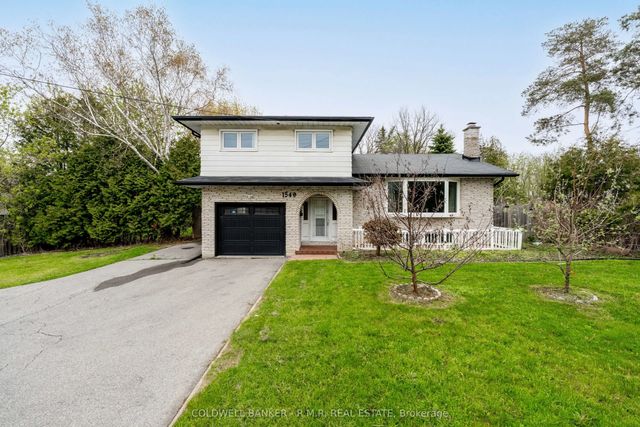 1549 Simcoe Street N, Oshawa
