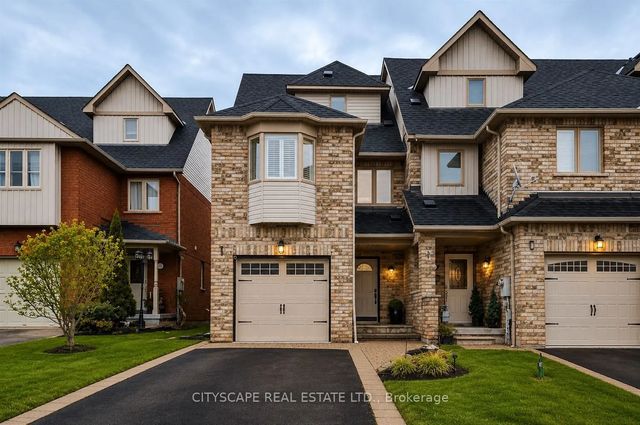 353 Sparrow Circle, Pickering