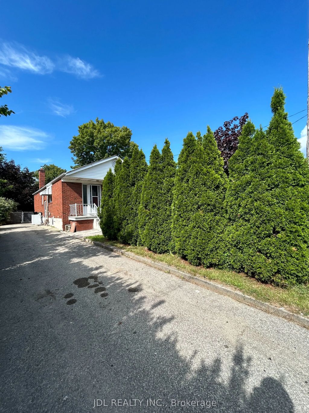 8 Highwood Ave Avenue Three-bedroom Main Floor, Toronto E04