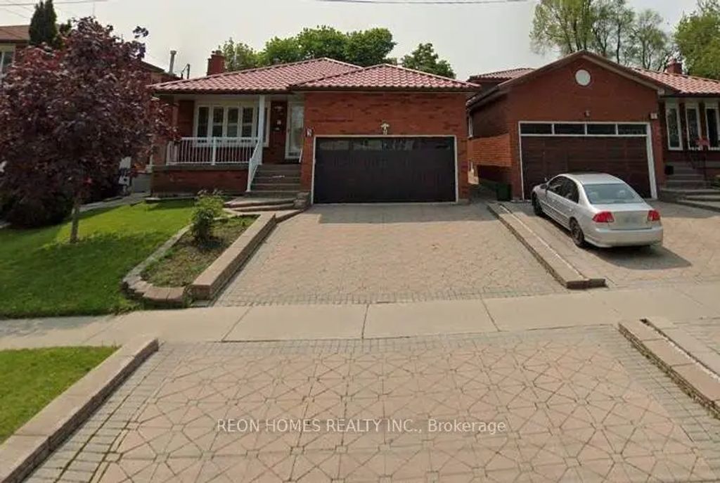 3 Lord Roberts Drive, Toronto E08