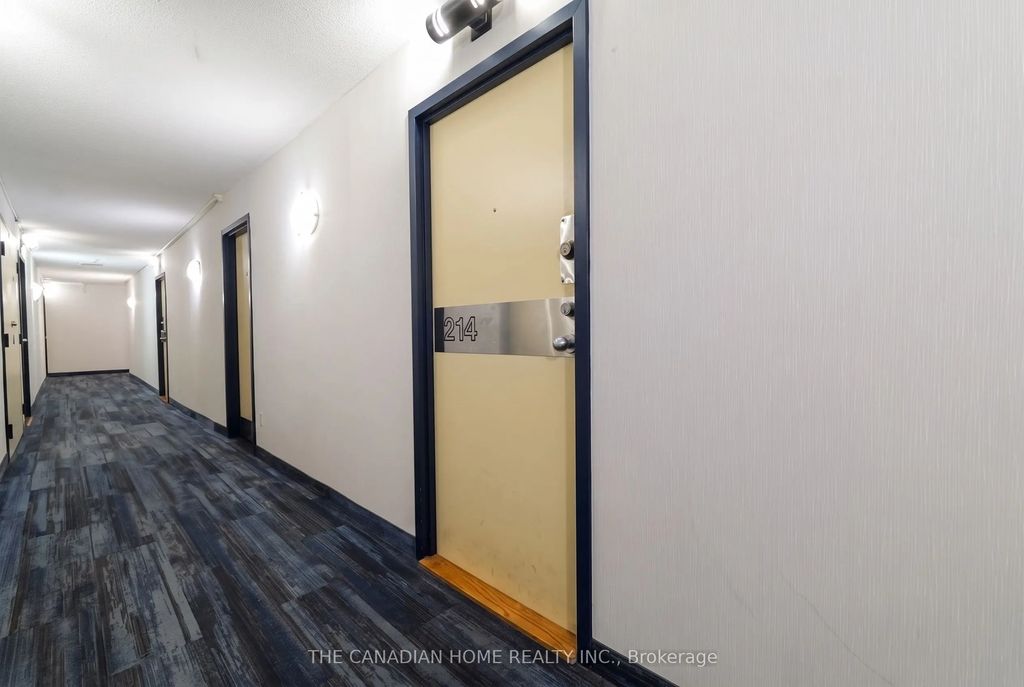 2466 Eglinton Avenue E 214, Toronto E08