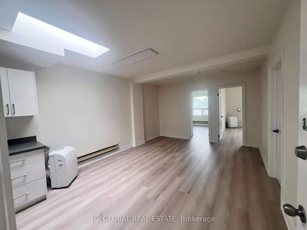 358 Danforth Avenue 3b, Toronto E03