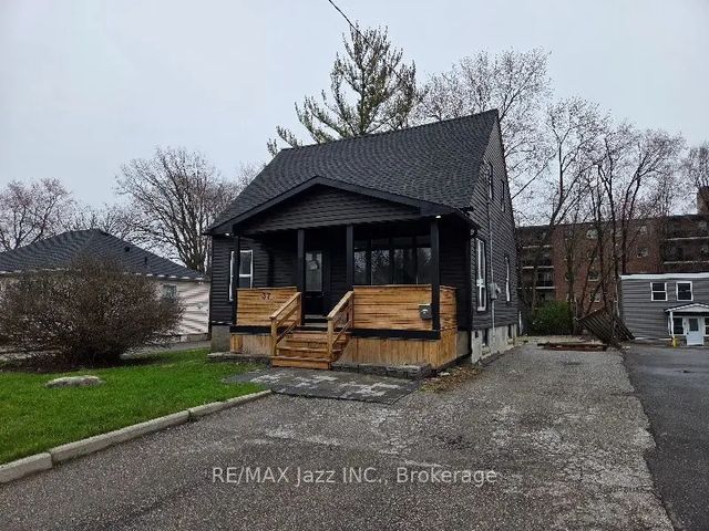 37 Lincoln Street, Ajax