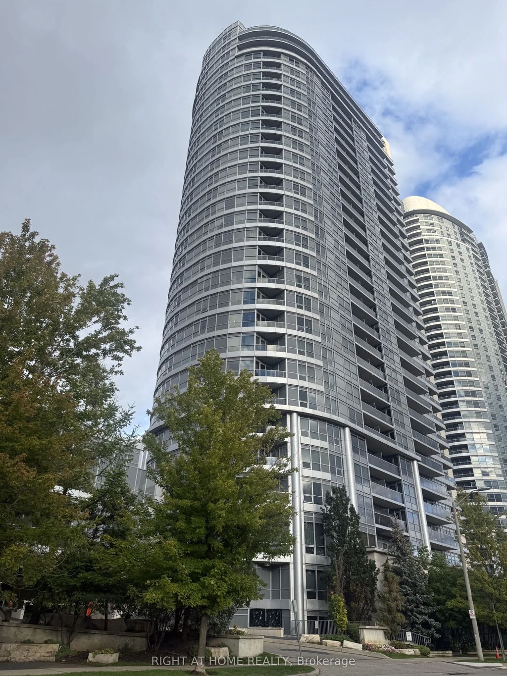 151 Village Green Square 204, Toronto E07