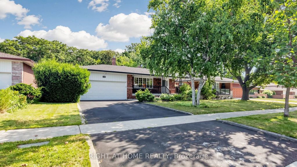 15 Skyridge Road, Toronto E09