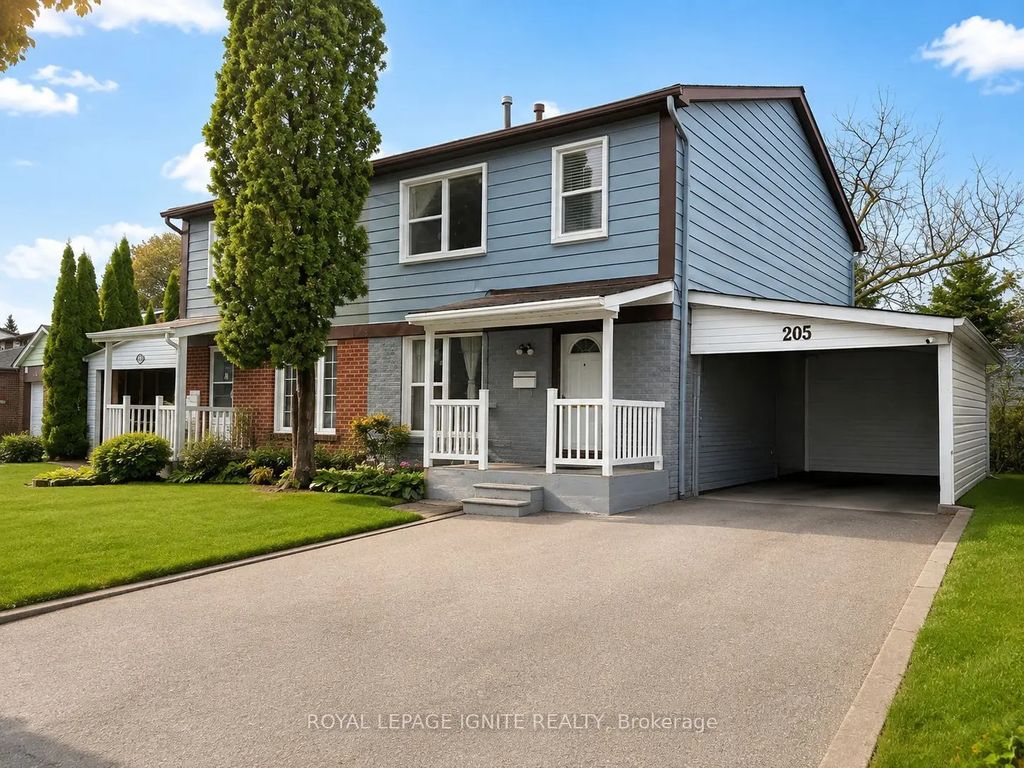 205 Mammoth Hall Trail, Toronto E11