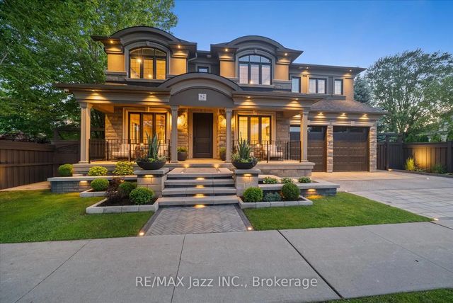 82 Bridlewood Boulevard, Whitby