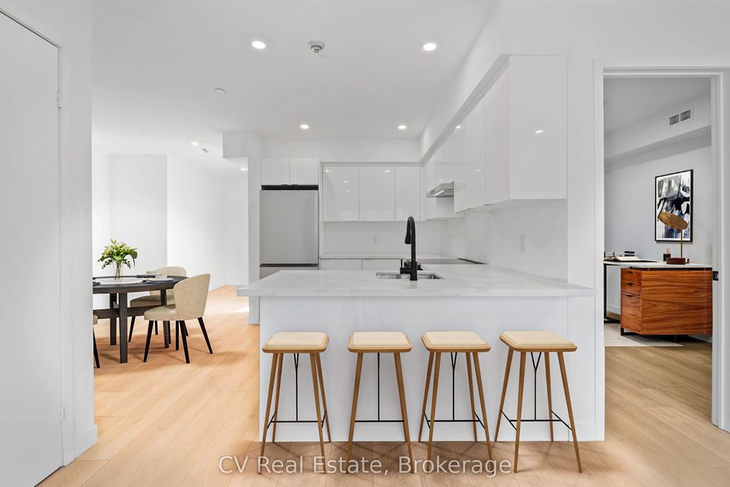 61 Orchard Park Drive 402, Toronto E10