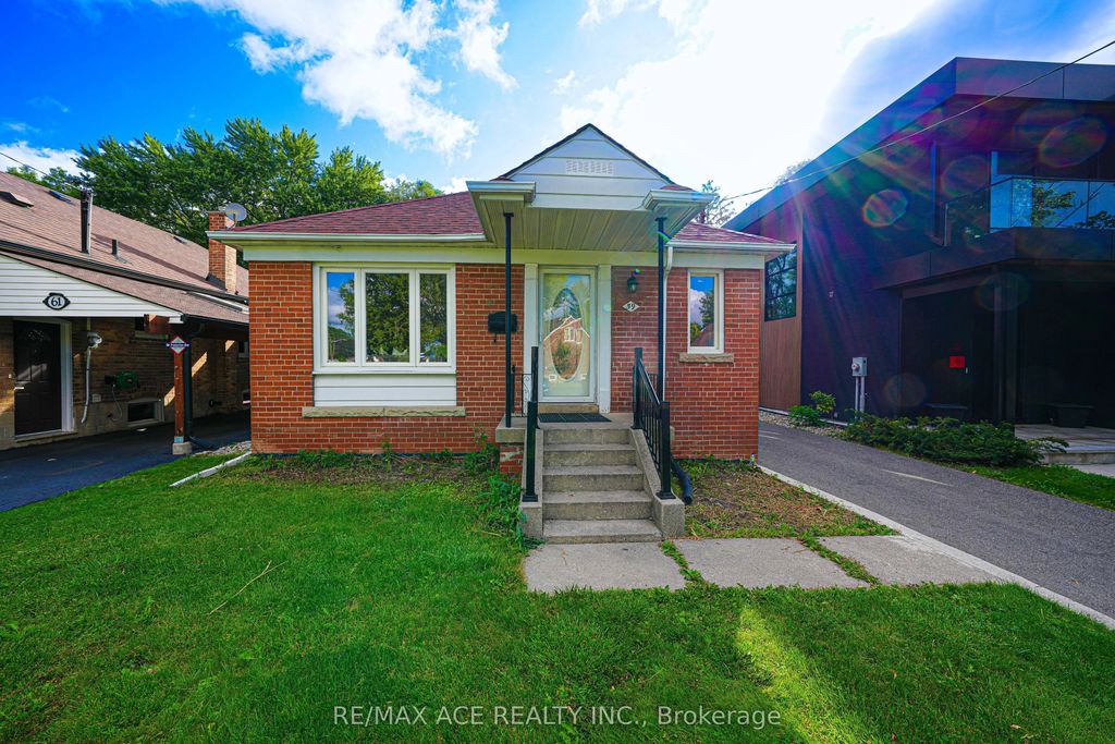 59 Lilian Drive, Toronto E04