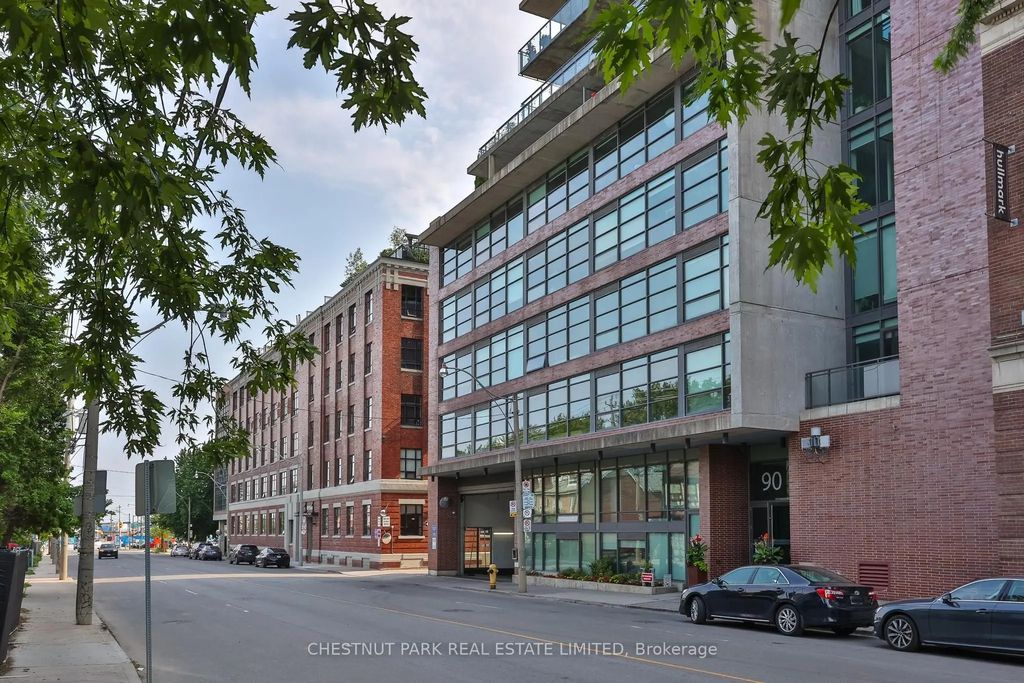90 Broadview Avenue 901, Toronto E01