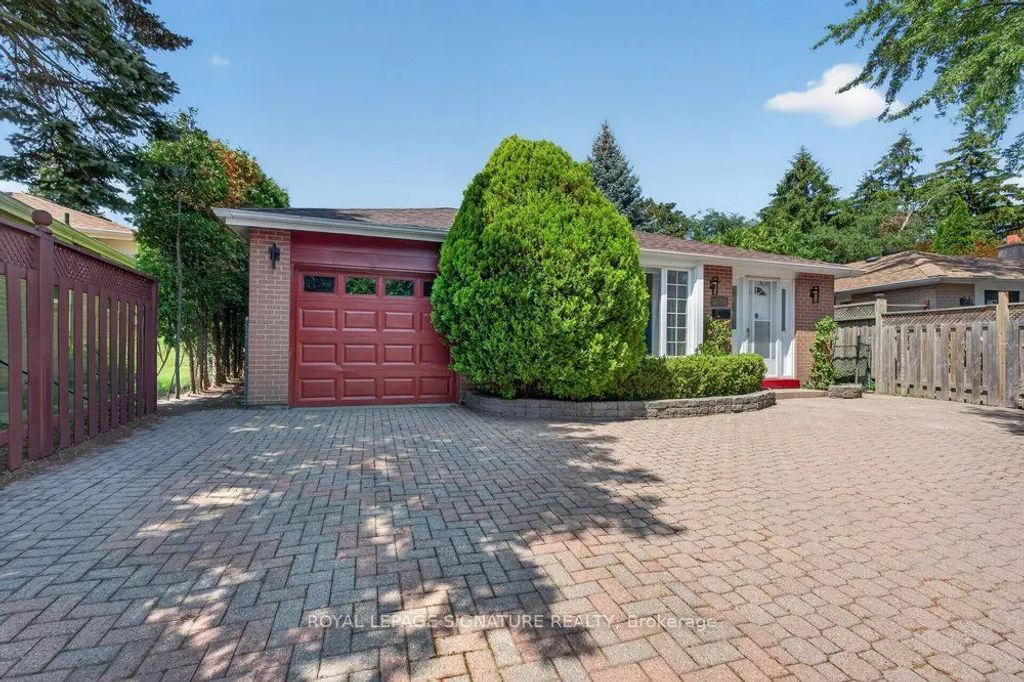 16 Earswick Drive, Toronto E08