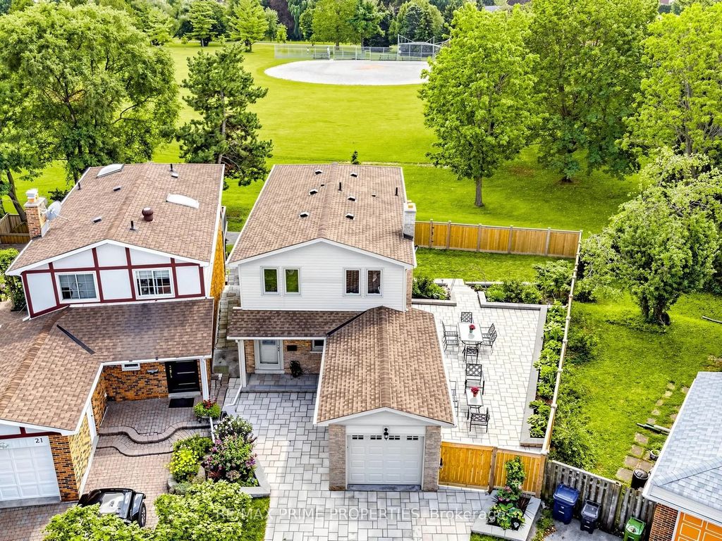 19 Post Horn Grove, Toronto E07