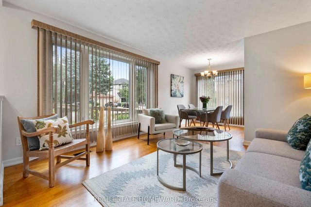118 Zaph Avenue, Toronto E10