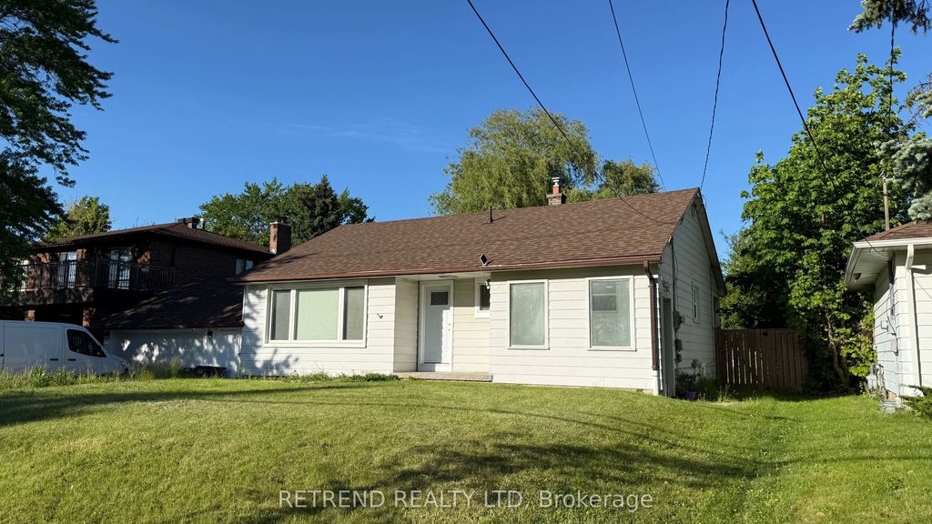 75 Aragon Avenue Bsmt, Toronto E05
