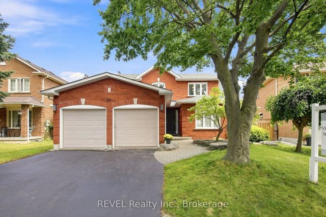 28 Falstaff Crescent, Whitby
