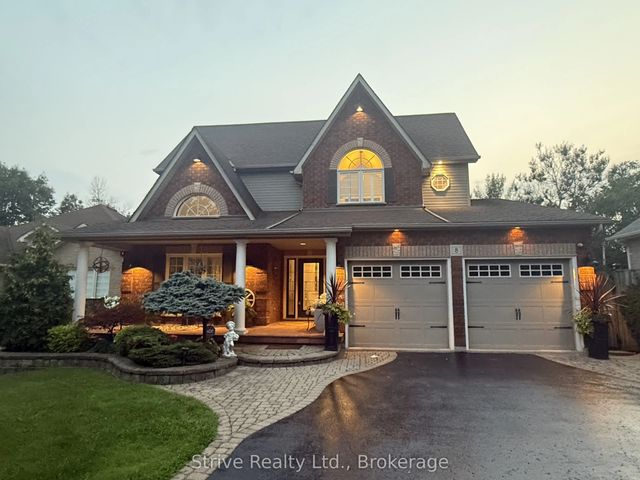 8 Rowland Court, Clarington