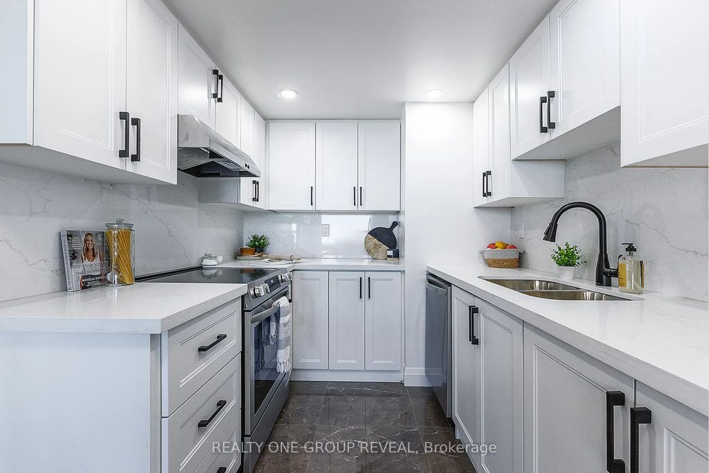 121 Ling Road 1509, Toronto E10