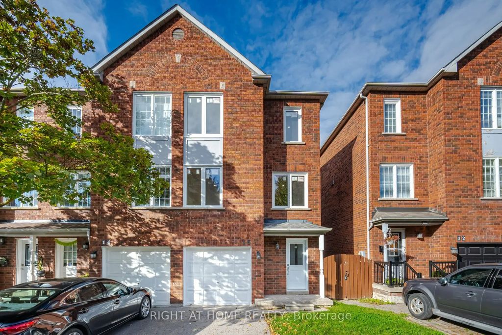 1995 Pinegrove Avenue 13, Pickering