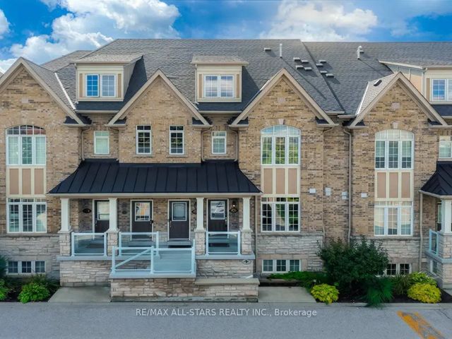 46 Lovegrove Lane 13, Ajax