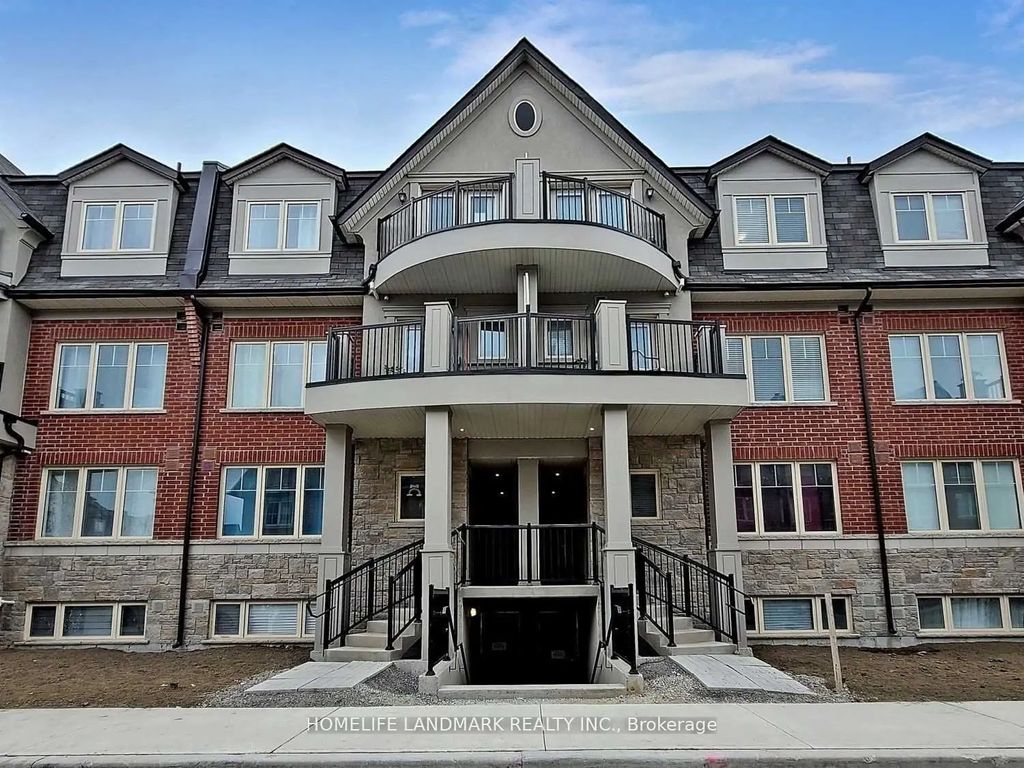 15 Eaton Park Lane 17, Toronto E05