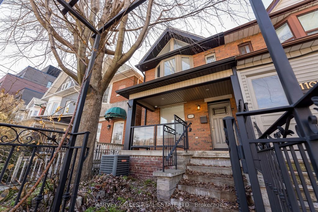 1107 Gerrard Street E, Toronto E01
