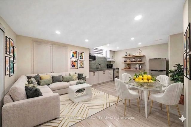 1 Devineridge Avenue, Ajax