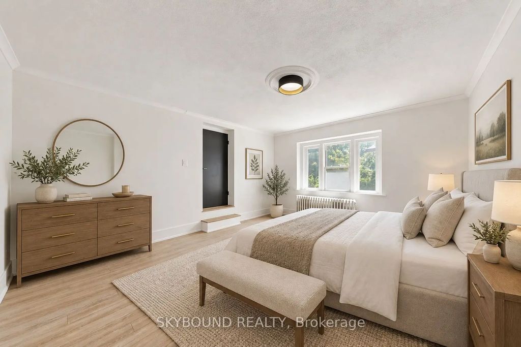 1165 Kingston Road 15, Toronto E06