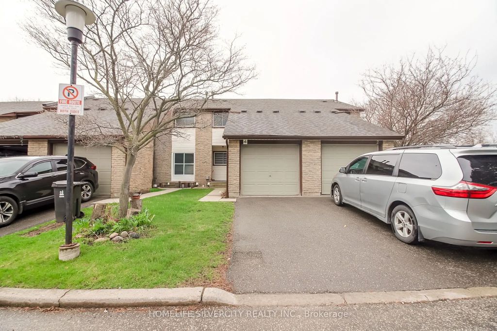 50 Silverbell Grove 4, Toronto E11