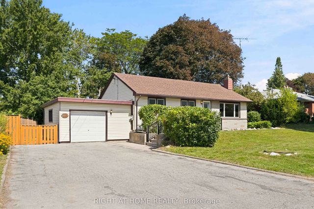 26 Phair Avenue, Clarington