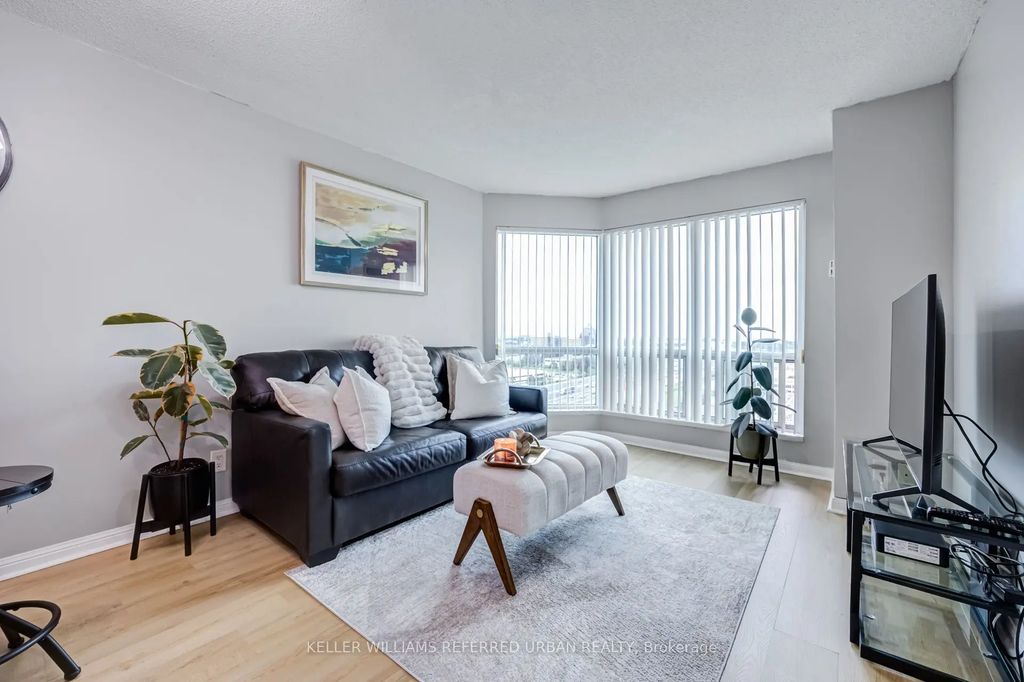 11 Lee Centre Drive 1908, Toronto E09