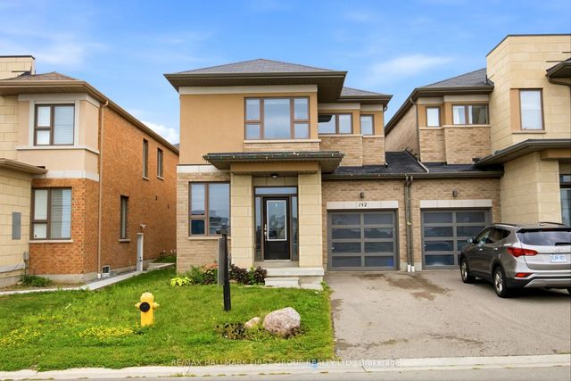142 Vanier Street, Whitby