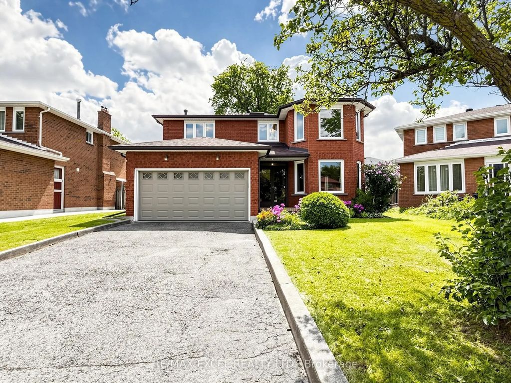 3 Lovekin Grove, Toronto E05