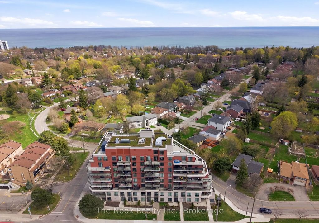 3655 Kingston Road 609, Toronto E08