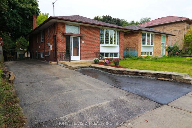 61 Lewiston Road, Toronto E04