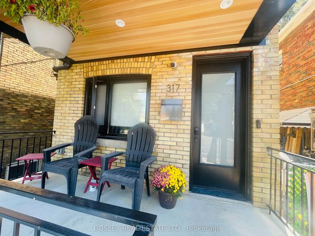 317 O'connor Drive Upper, Toronto E03
