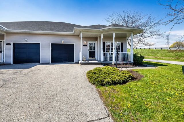 8 Hinkley Trail, Clarington