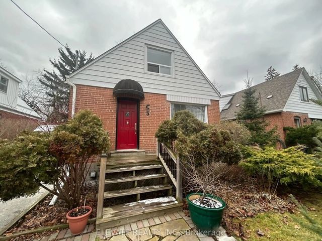 5 Hollydene Road B, Toronto E04